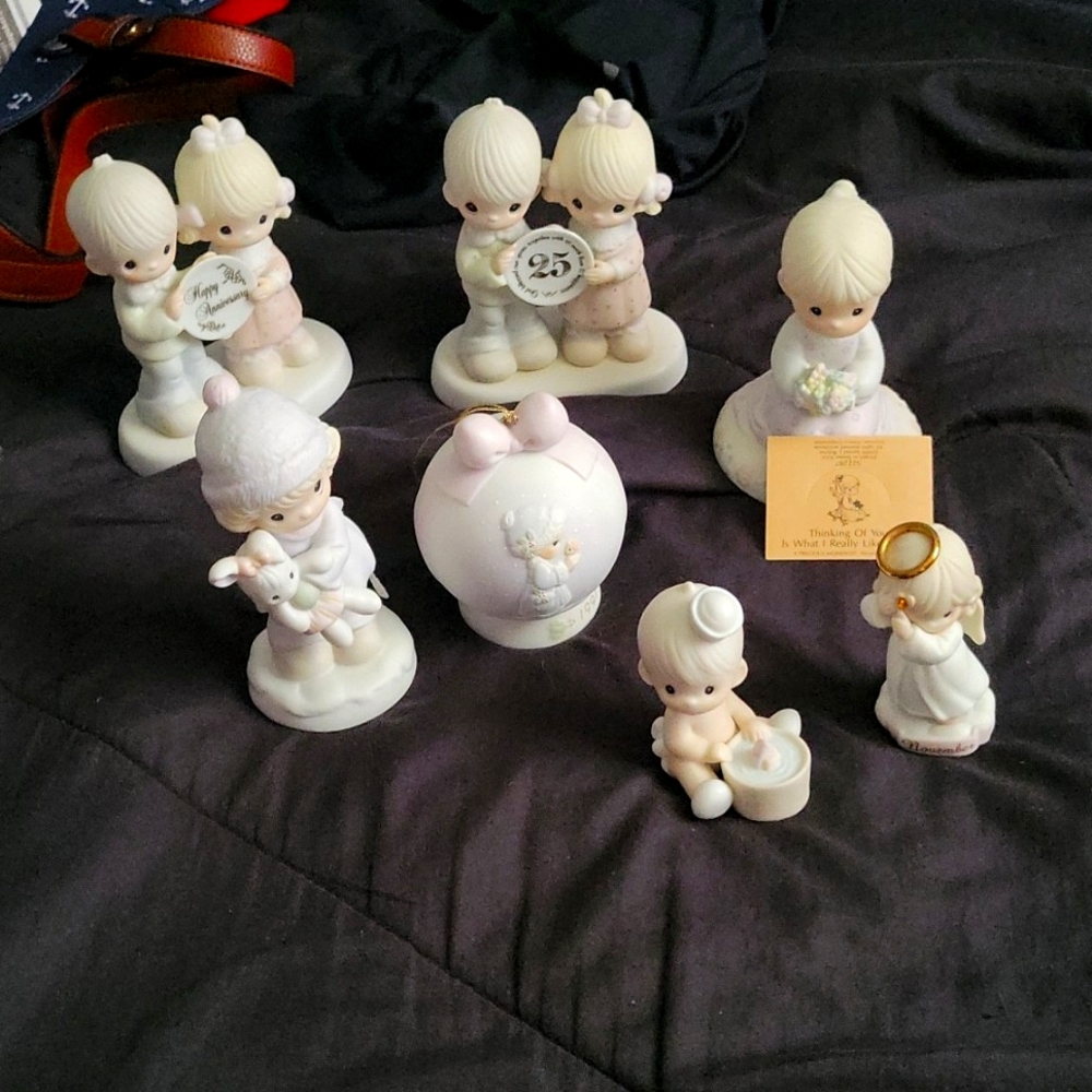 Precious moments figurines  black Friday ⚫️